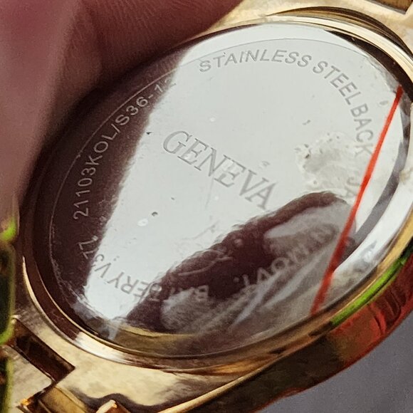 Geneva Gold Plated Link Cheetah Face Crystals Japan Mvmt Stainless Back Watch - Picture 9 of 16